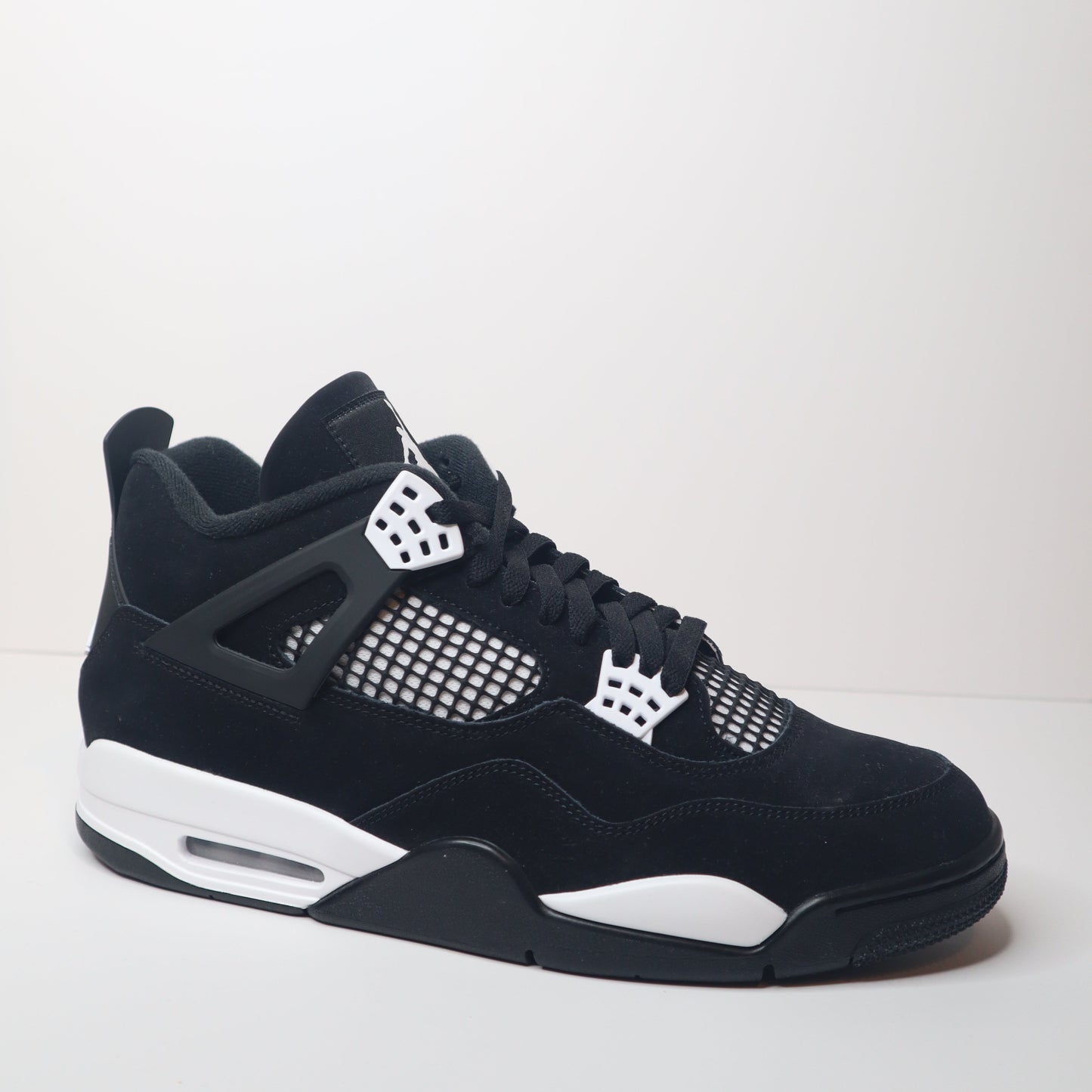 Jordan 4 White Thunder