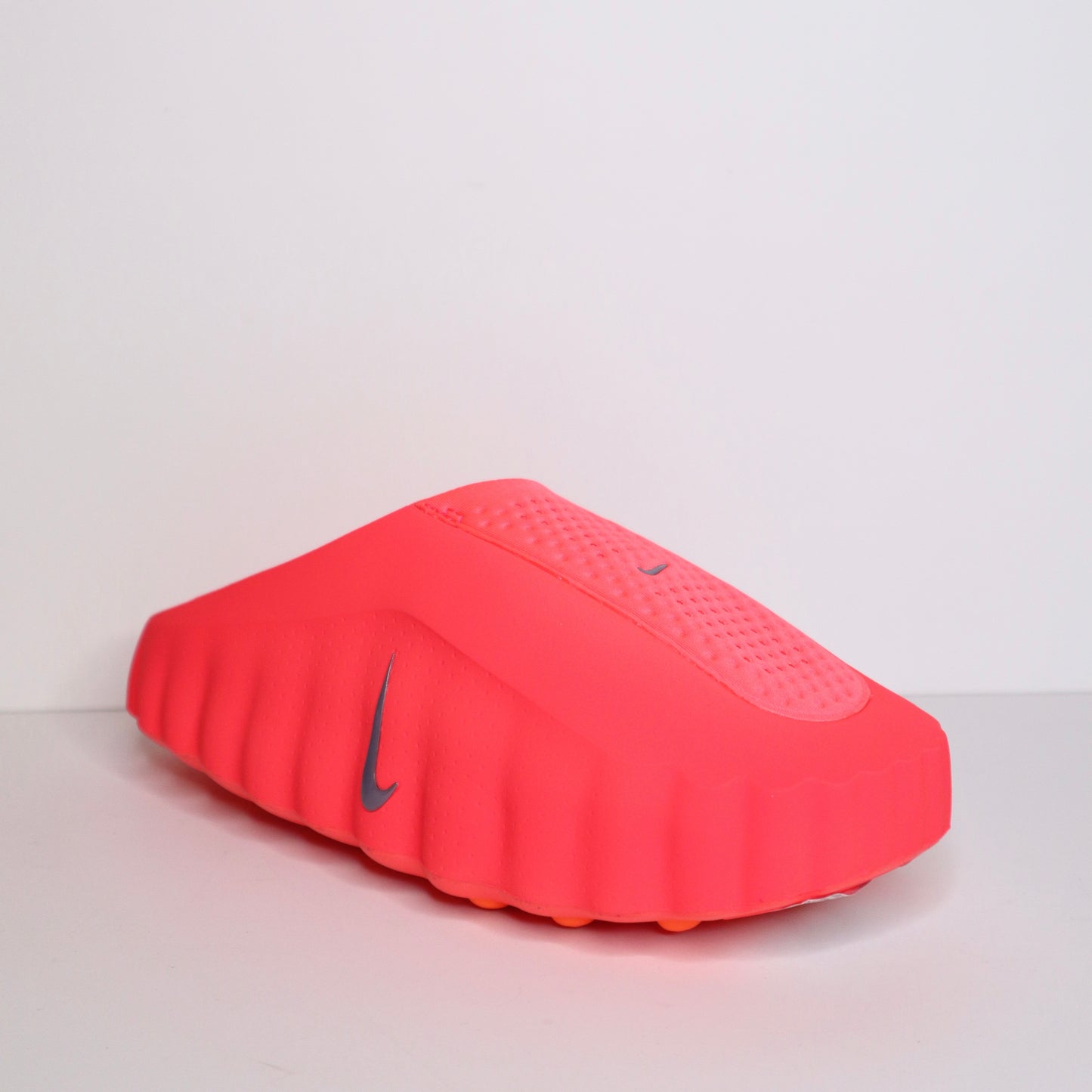 Nike Mind 001 Slide Solar Red