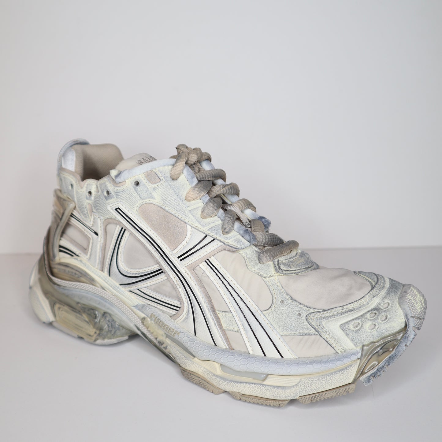 Balenciaga Runner Beige Sneaker