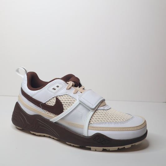 Travis Scott x Nike Zoom Field Jaxx Light Chocolate
