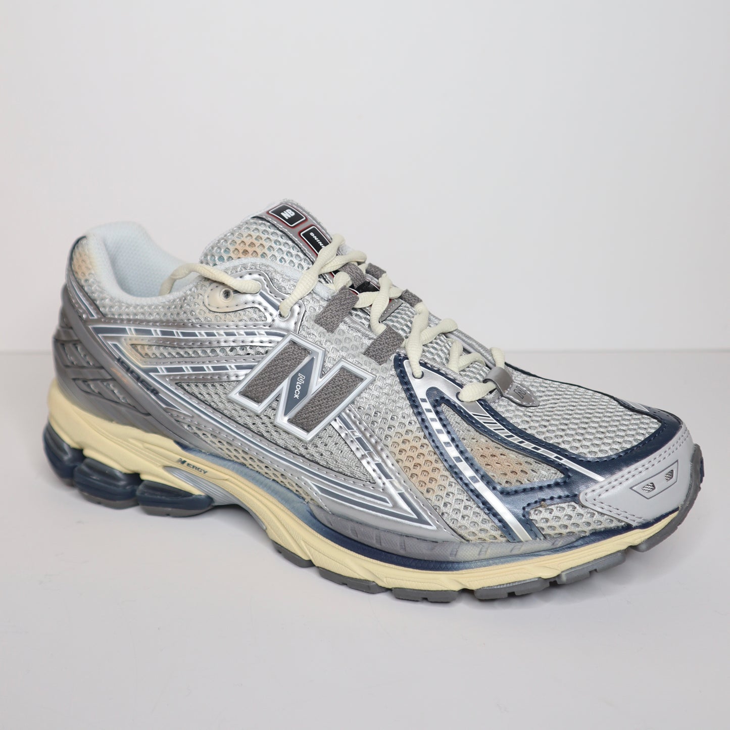 New Balance 1906r 'Thisisneverthat'