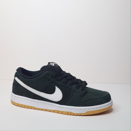 Nike SB Dunk Black Gum