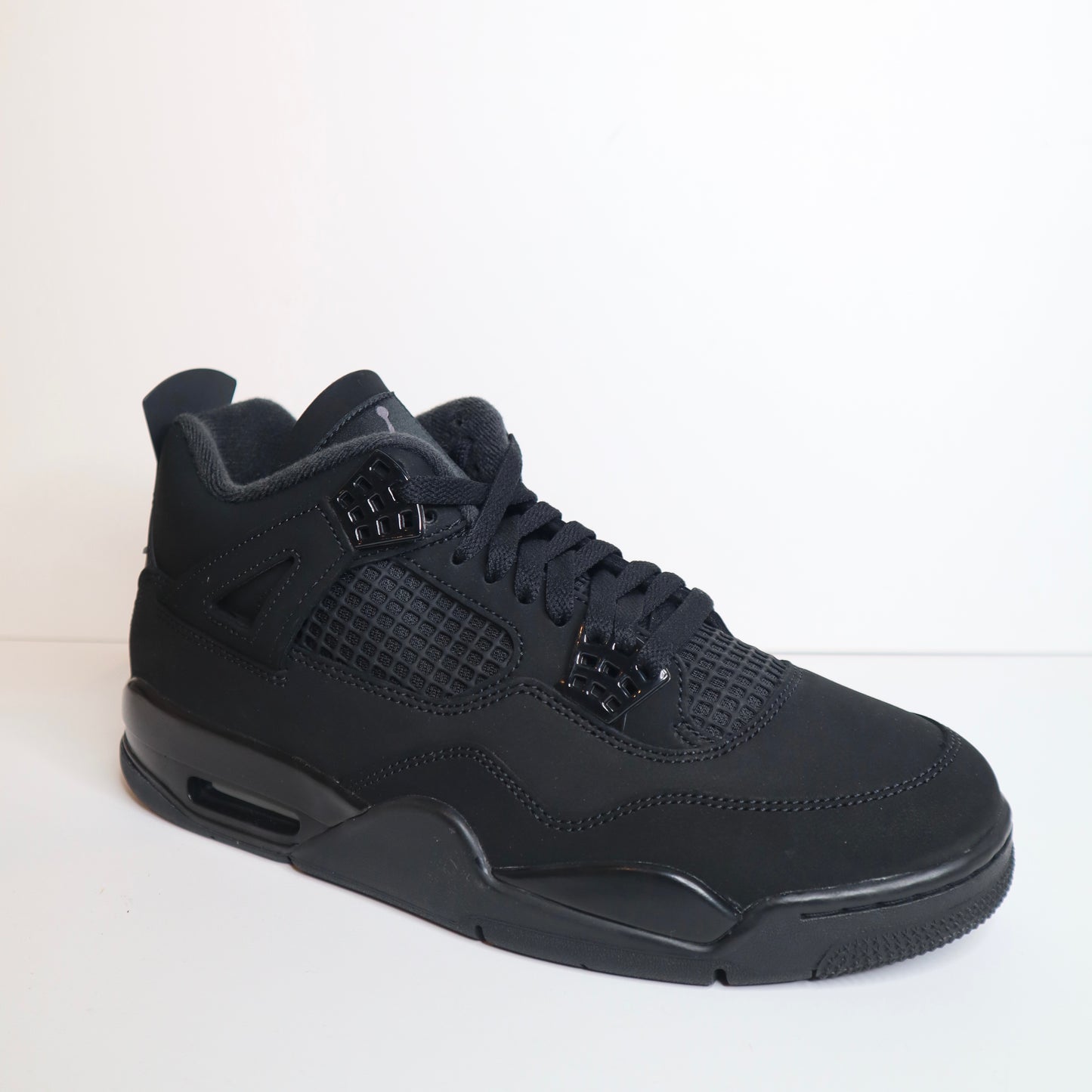 Jordan 4 Black Cat (2025)