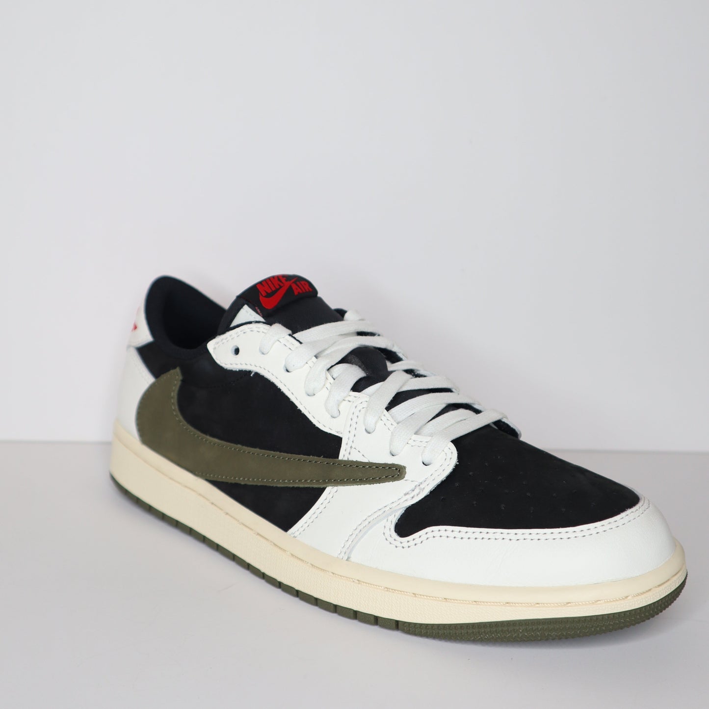 Jordan 1 Low Travis Scott Olive