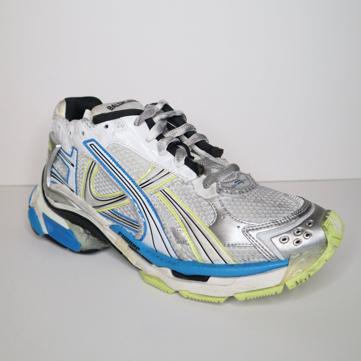 Balenciaga Runner Light Blue/Silver Sneaker